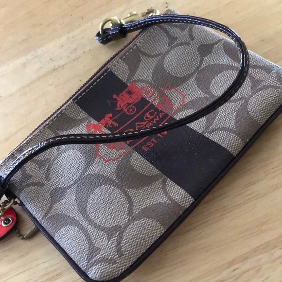 Authentic Coach Wristlet - Picture 7 of 7